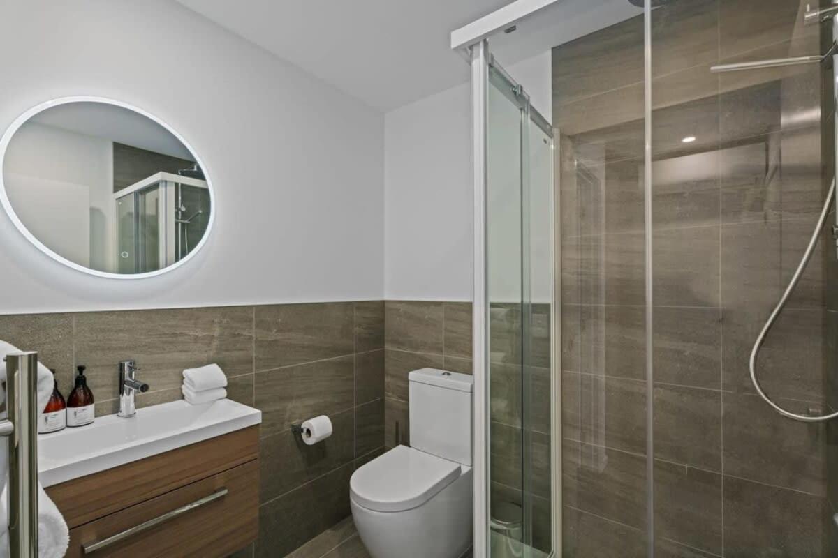 Alps And Lake Retreat Wanaka Albert Town Экстерьер фото