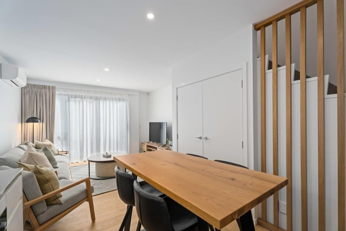 Alps And Lake Retreat Wanaka Albert Town Экстерьер фото