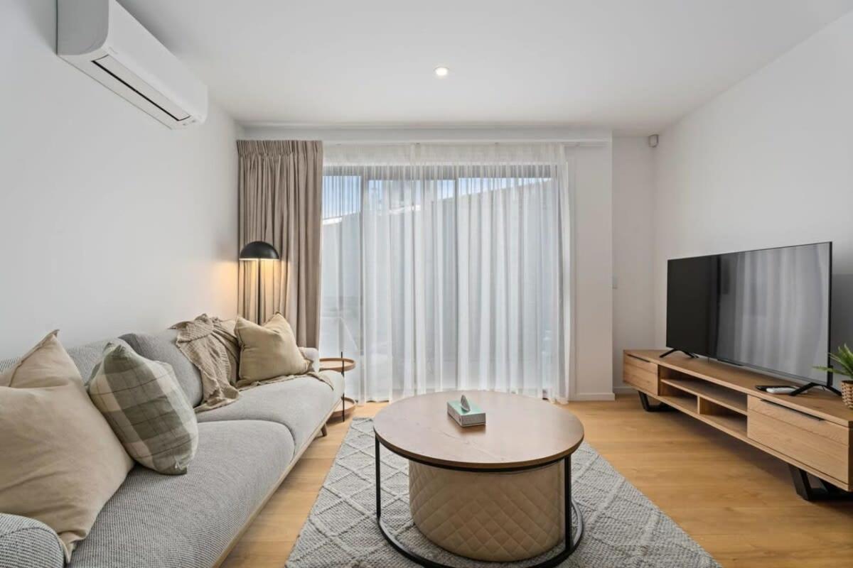 Alps And Lake Retreat Wanaka Albert Town Экстерьер фото