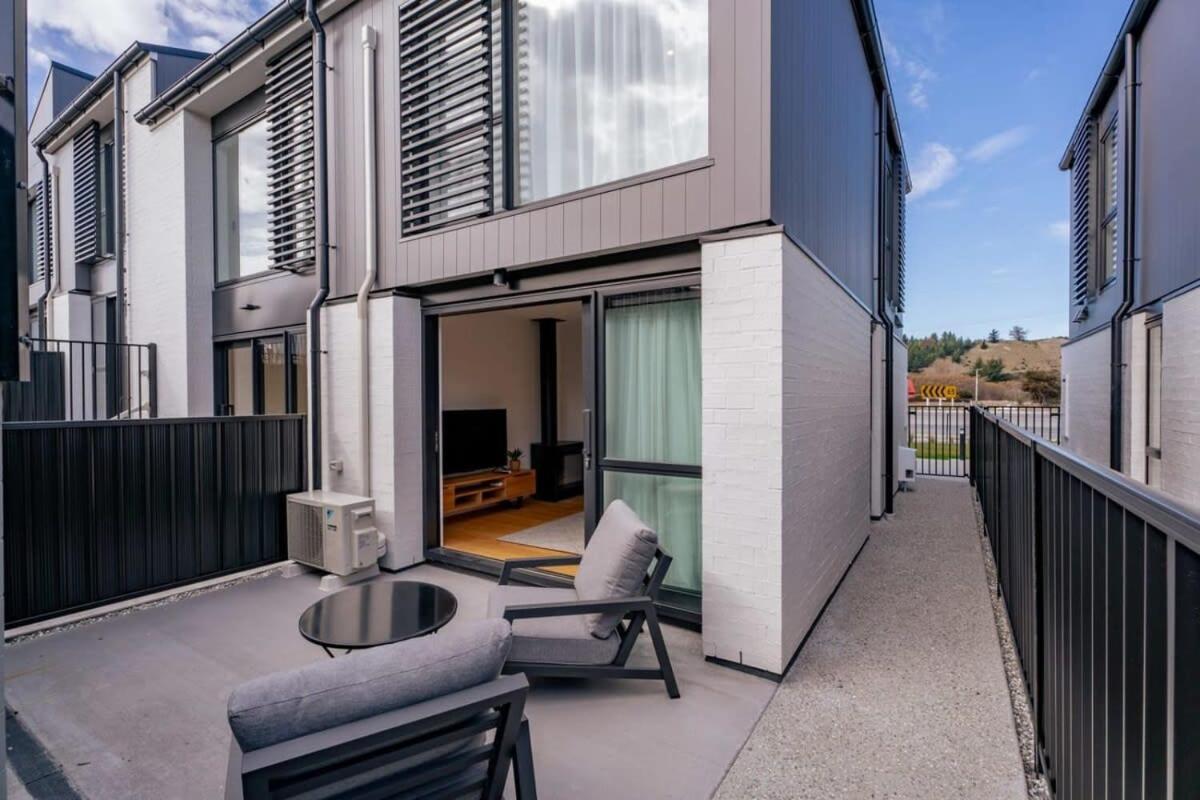 Alps And Lake Retreat Wanaka Albert Town Экстерьер фото